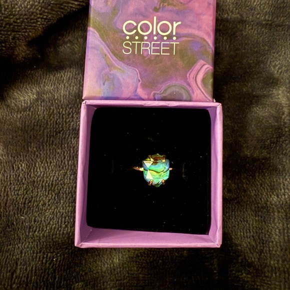 Color Street Ring - Picture 4 of 5